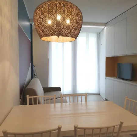 Milan Aparthotel *
